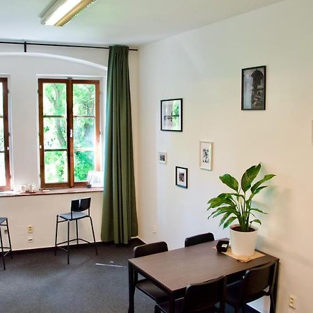 Elephants Apartments 브라티슬라바 외부 사진